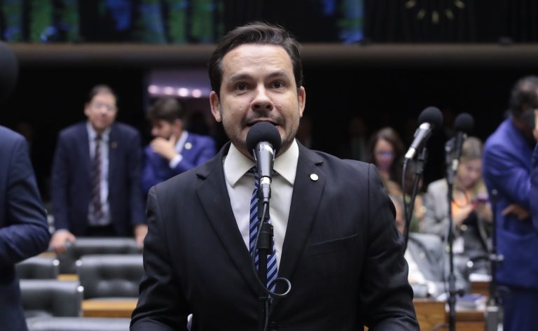 Proposta aumenta pena para crime em unidade de saúde